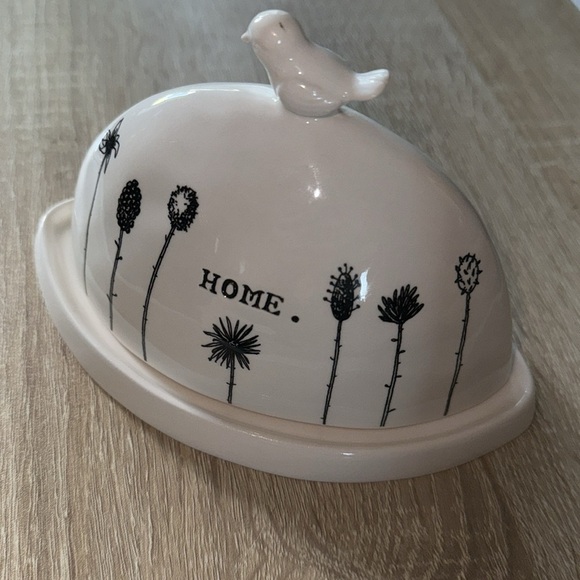 Rae Dunn butter dish bird birdie 2 piece ceramic cheese dome - Picture 2 of 4